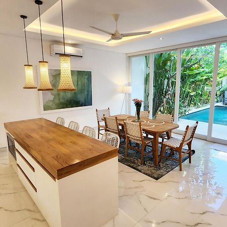 Villa Vana, Sitara Villa Group Семиньяк Экстерьер фото