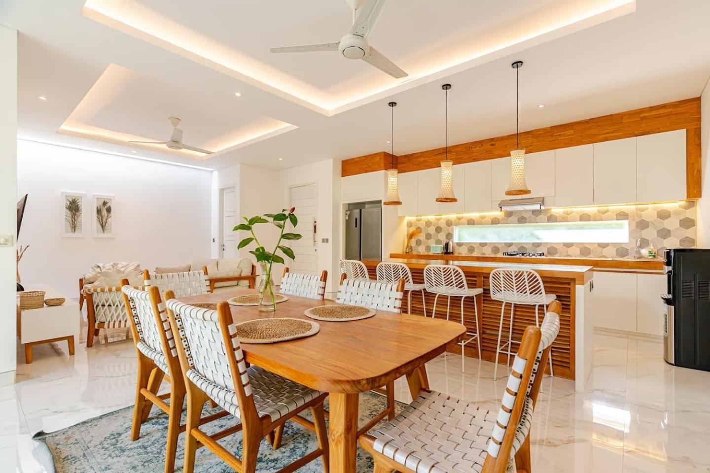 Villa Vana, Sitara Villa Group Семиньяк Экстерьер фото