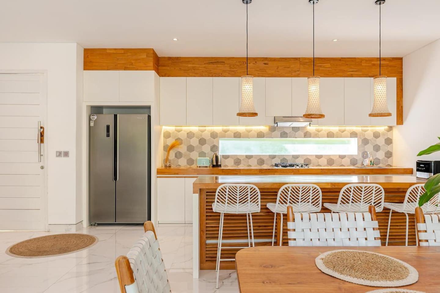 Villa Vana, Sitara Villa Group Семиньяк Экстерьер фото